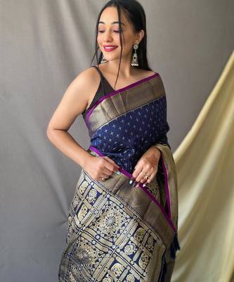 Navy blue art silk  woven saree 3