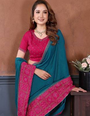Teal vichitra silk bandhani patta stone work saree with contrast blouse piece 5