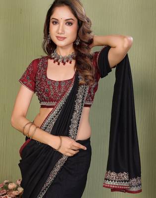 Black vichitra silk embroiderd border work saree with contrast blouse piece 5