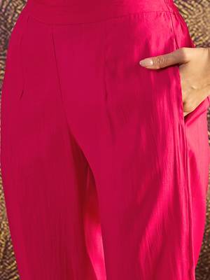 Printed boat neck kurta & trousers kurta sets 3
