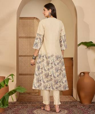 Floral printed round neck a-line kurta & trousers 3
