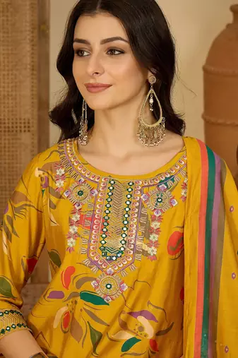 Women floral printed regular thread work kurta with trousers & with dupatta