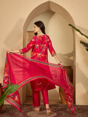 Women floral printed regular thread work kurta with trousers & with dupatta 2