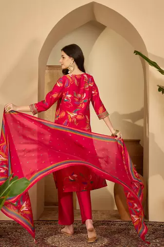 Women floral printed regular thread work kurta with trousers & with dupatta