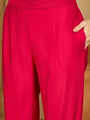 Women floral printed regular thread work kurta with trousers & with dupatta 4