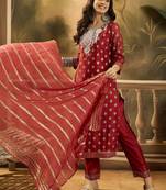 Women ethnic motifs embroidered kurta with trousers & dupatta