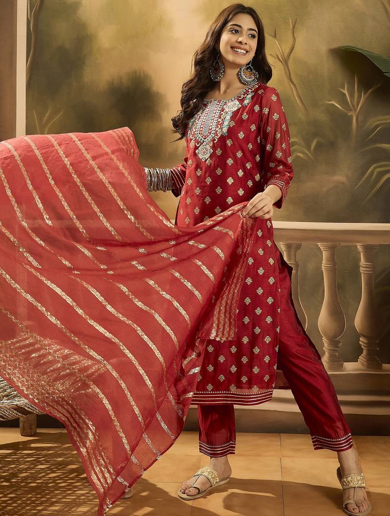 Women ethnic motifs embroidered kurta with trousers & dupatta