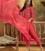 Women ethnic motifs printed cotton kurta with trousers & dupatta