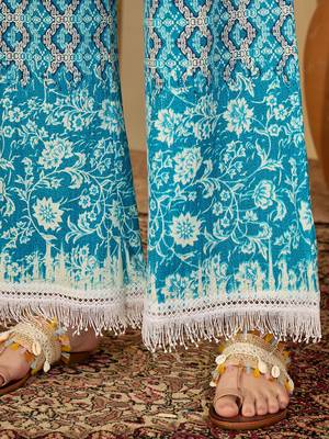 Ethnic motifs printed tiered mandarin collar kurta with palazzos 4