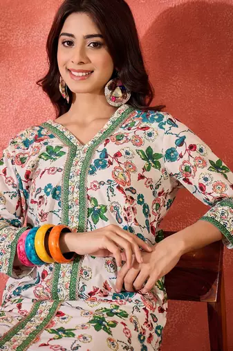 Women floral printed cotton kurta with trousers