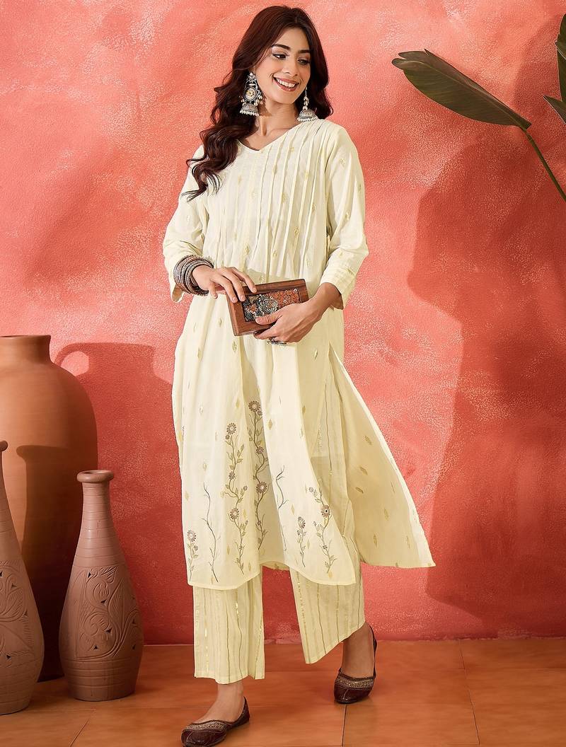 Women floral embroidered cotton kurta with trousers