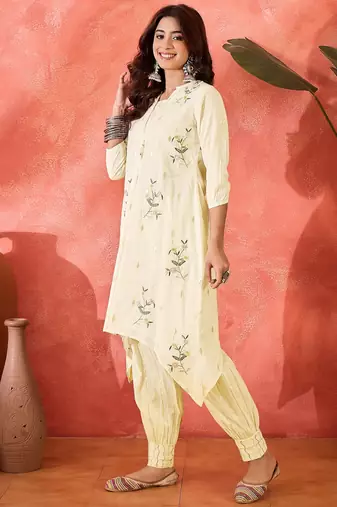 Women ethnic motifs embroidered cotton kurta with trousers