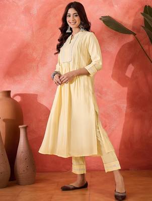 Women solid kurta with trousers 4