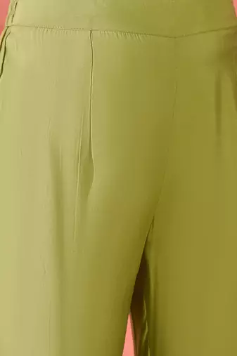 Women solid kurta with trousers