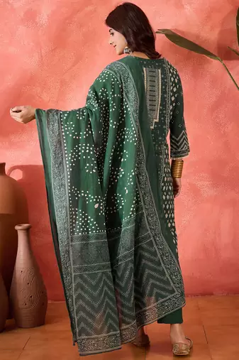 Women floral printed cotton kurta with trousers & dupatta
