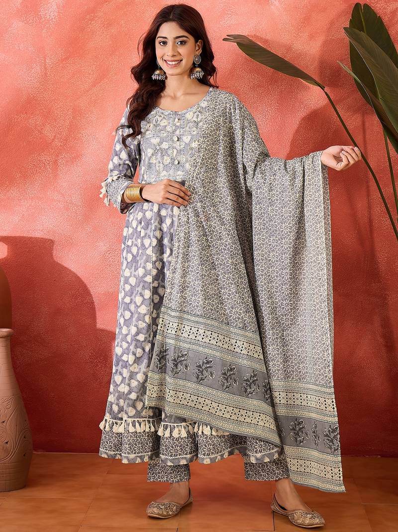 Women ethnic motifs printed cotton kurta with trousers & dupatta