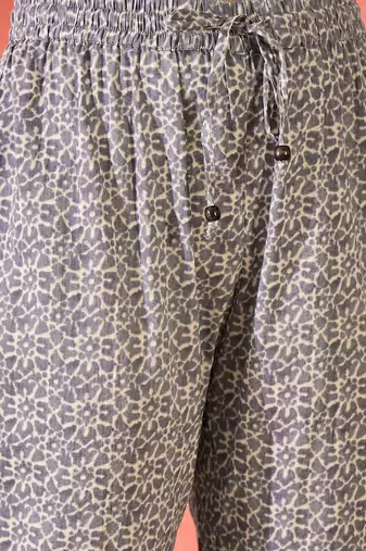 Women ethnic motifs printed cotton kurta with trousers & dupatta