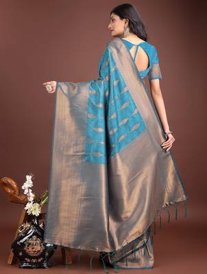 Blue banarasi silk woven saree with blouse 4