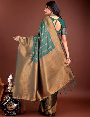 green banarasi silk woven saree with blouse 4