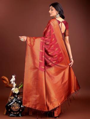 Maroon banarasi silk woven saree with blouse 4