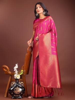 Pink banarasi silk woven saree with blouse 3