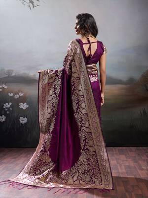 Purple silk blend woven saree with blouse 4