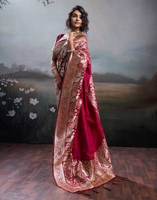 Red silk blend woven saree with blouse 3