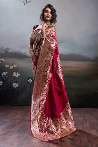 Red silk blend woven saree with blouse