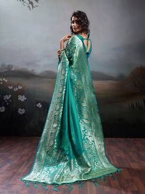Turqoise silk blend woven saree with blouse 4