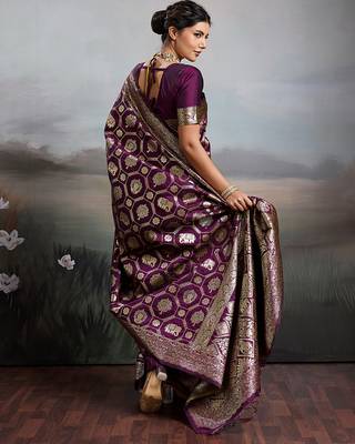 Purple silk blend woven saree with blouse 4