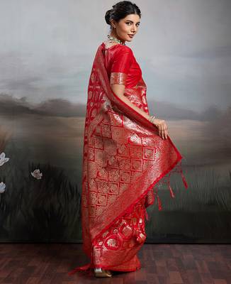 Red silk blend woven saree with blouse 4