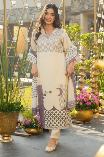 Women's Gorgeous Printed Work Muslin Fabric Straight Kurta Pant and Dupatta Set