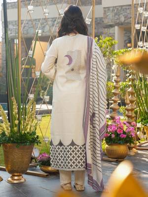 Cream muslin printed kurta pant set 3