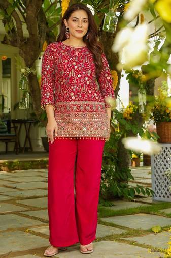 Dark pink heavy crepe silk heavy thread embroidery sequins work  co-ord set