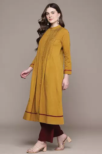 Yellow woven cotton blend kurta