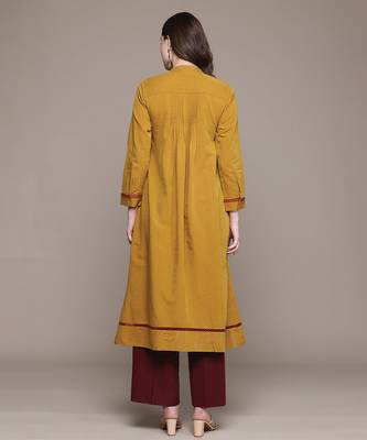 Yellow woven cotton blend kurta 3