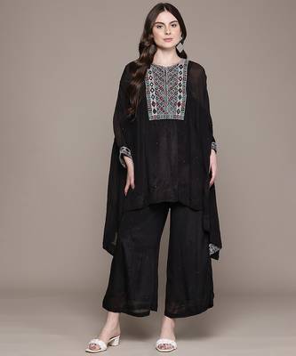 Black embroidered viscose kurta set 1