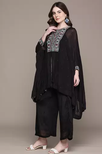 Black embroidered viscose kurta set