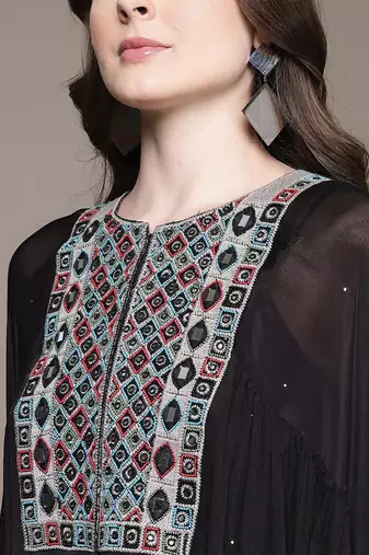 Black embroidered viscose kurta set