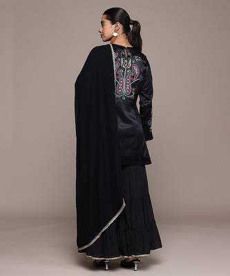 Black embroidered silk sharara set 3