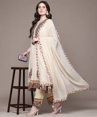 Cream embroidered georgette kurta set 4