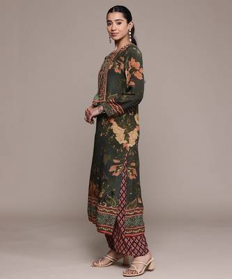 Black printed crepe kurta set 2
