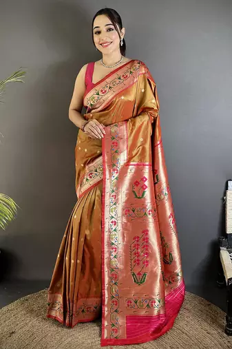 Women peach ikkat floral motifs lichi silk saree
