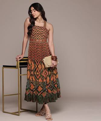 Green printed chinon dress 4
