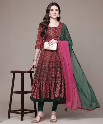 Maroon printed lycra anarkali set 4