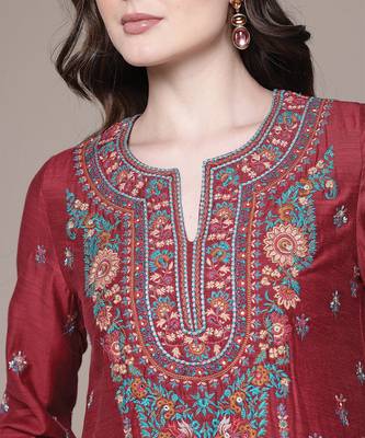 Red embroidered chanderi kurta set 5