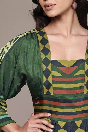 Green printed viscose gown
