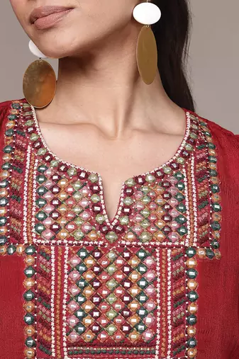 Maroon embroidered viscose kurta set