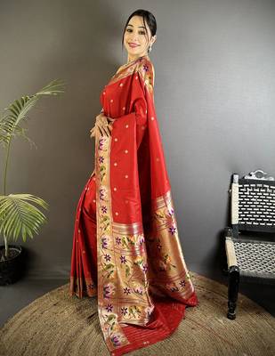 Women red floral & meena weaving lichi silk blend saree 2