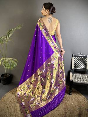 Women purple floral & meena weaving lichi silk blend saree 3